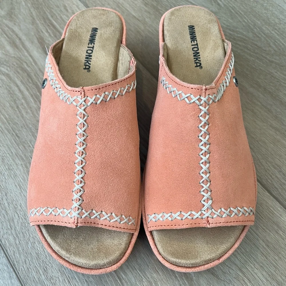 Minnetonka Paislee Wedge Sandal